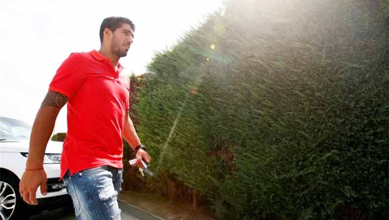 ئه‌مڕۆ په‌یكه‌رێك بۆ یاریزانێكی بارسێلۆنا دروست ده‌كرێت